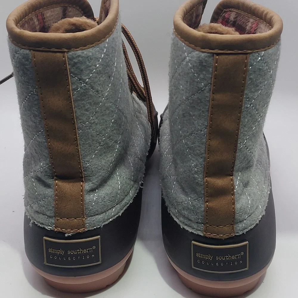 Simply Southern Quilted Flannel Lined Womens Duck‎ Boots Size 10